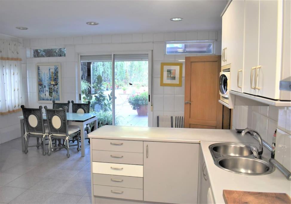 Casa Con Terrazas Apartment Zaragoza Bagian luar foto