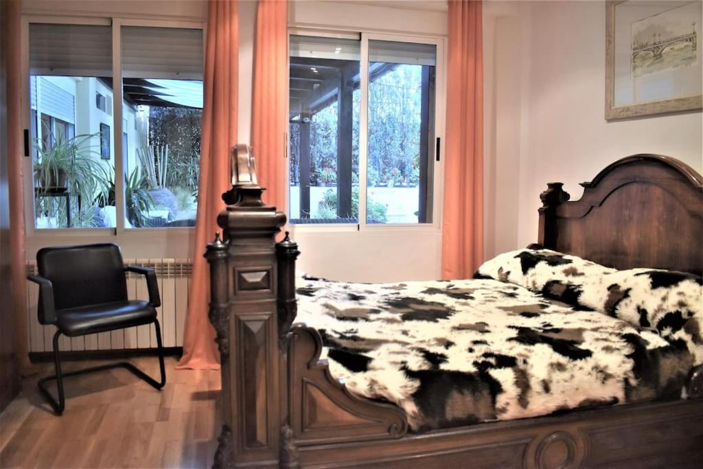 Casa Con Terrazas Apartment Zaragoza Bagian luar foto